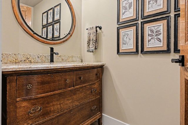 21758 E Sandy Hill Lane, South Bend, IN 46628