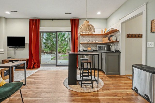 21758 E Sandy Hill Lane, South Bend, IN 46628