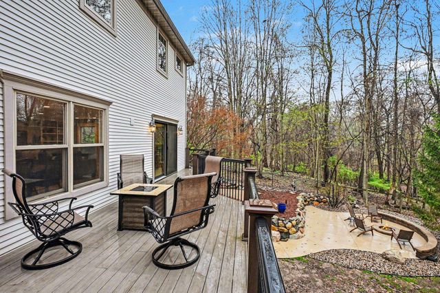 21758 E Sandy Hill Lane, South Bend, IN 46628
