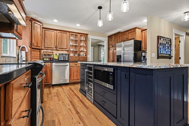 21758 E Sandy Hill Lane, South Bend, IN 46628