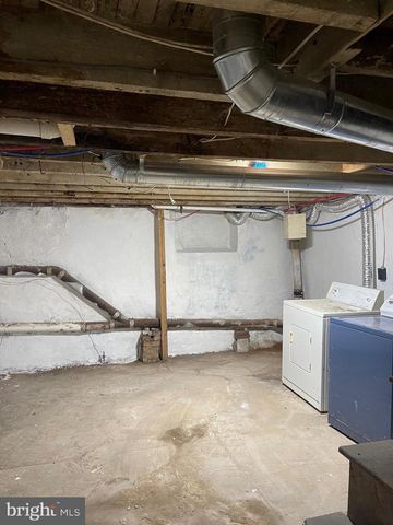 5304 SPRUCE ST, Philadelphia, PA 19139
