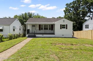 2504 Larkwood Lane, Knoxville, TN 37921
