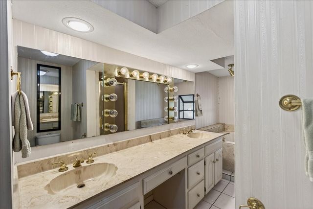 1529 Oak Shore Drive, Tool, TX 75143
