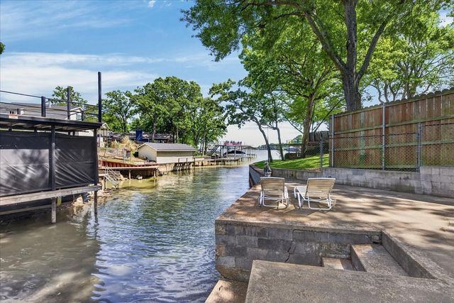 1529 Oak Shore Drive, Tool, TX 75143