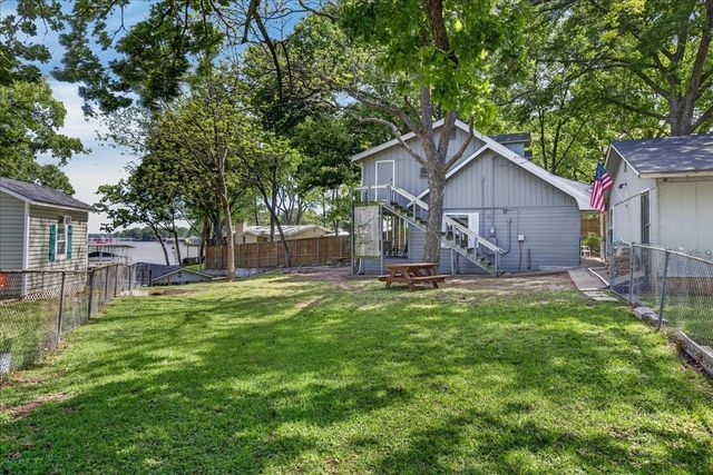 1529 Oak Shore Drive, Tool, TX 75143