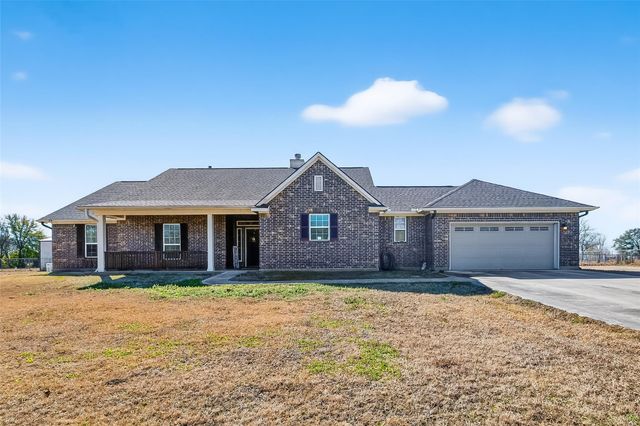 3418 Barbers Hill Road, Highlands, TX 77562
