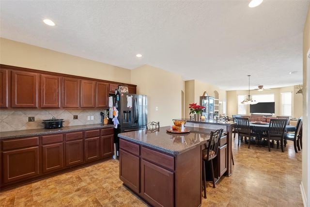 3418 Barbers Hill Road, Highlands, TX 77562