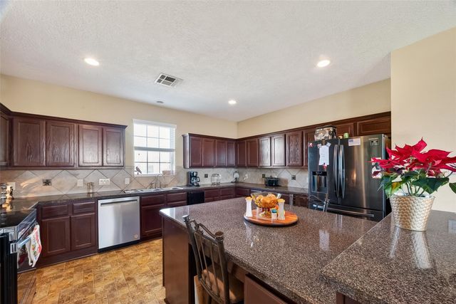 3418 Barbers Hill Road, Highlands, TX 77562