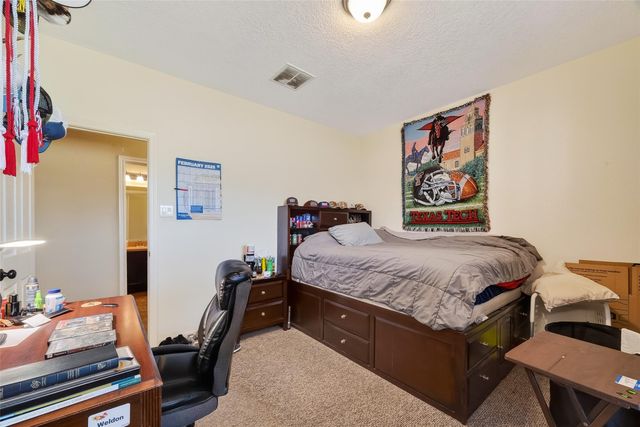 3418 Barbers Hill Road, Highlands, TX 77562