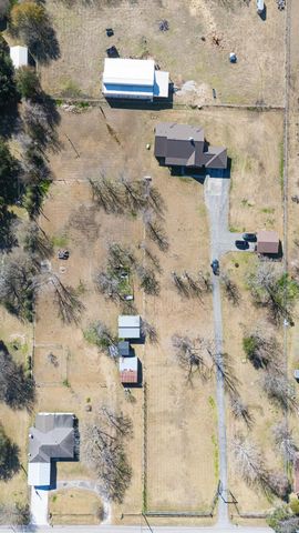 3418 Barbers Hill Road, Highlands, TX 77562