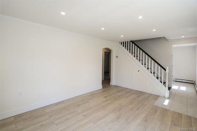12 Garland, Westbury, NY 11590