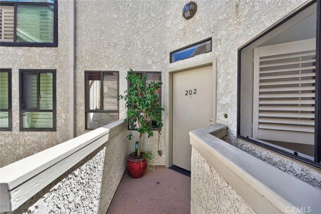 5032 Dorado Drive 202, Huntington Beach, CA 92649