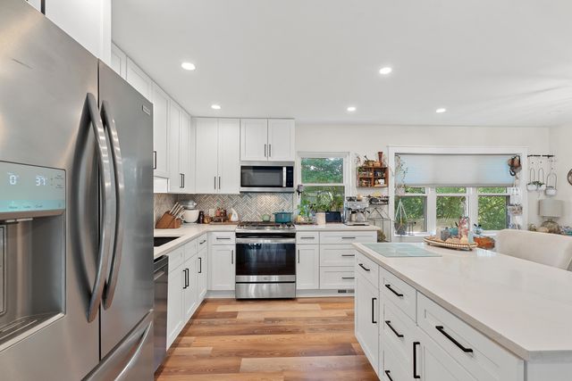 1470 Woodview Lane, Charleston, SC 29412