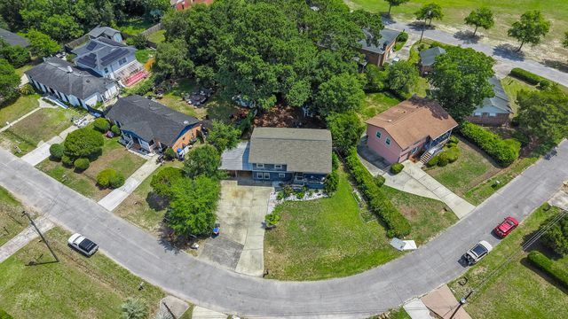 1470 Woodview Lane, Charleston, SC 29412