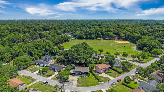 1470 Woodview Lane, Charleston, SC 29412