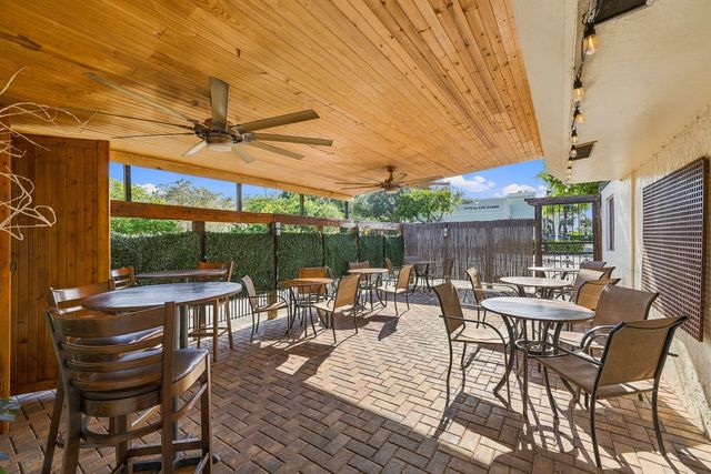 1576 E OAKLAND PARK Boulevard, Oakland Park, FL 33334