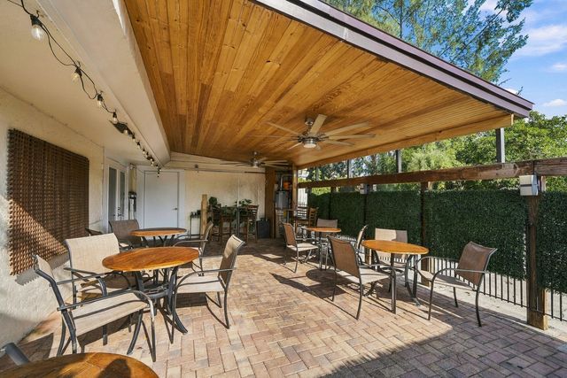 1576 E OAKLAND PARK Boulevard, Oakland Park, FL 33334