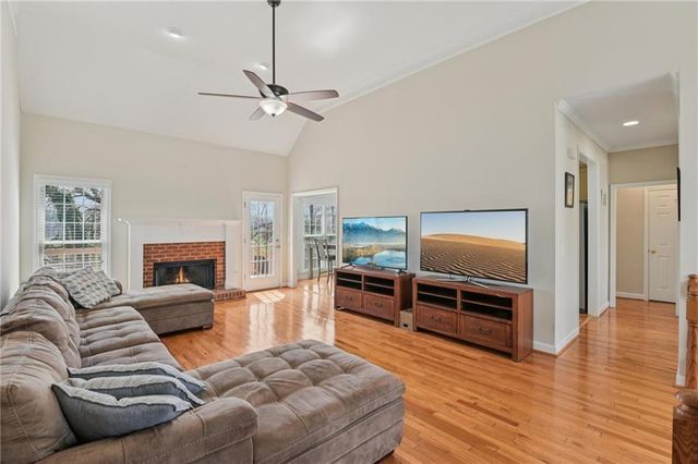 26 Hampton Lane, Cartersville, GA 30120