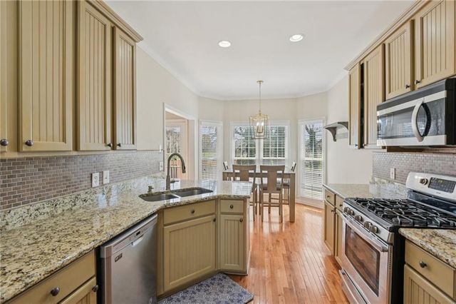 26 Hampton Lane, Cartersville, GA 30120