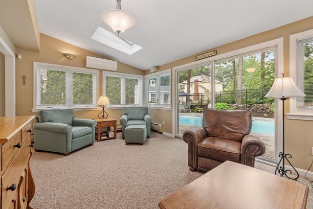 170 Jamestown Rd, Leominster, MA 01453