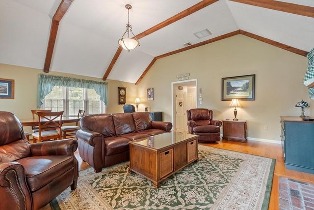 170 Jamestown Rd, Leominster, MA 01453