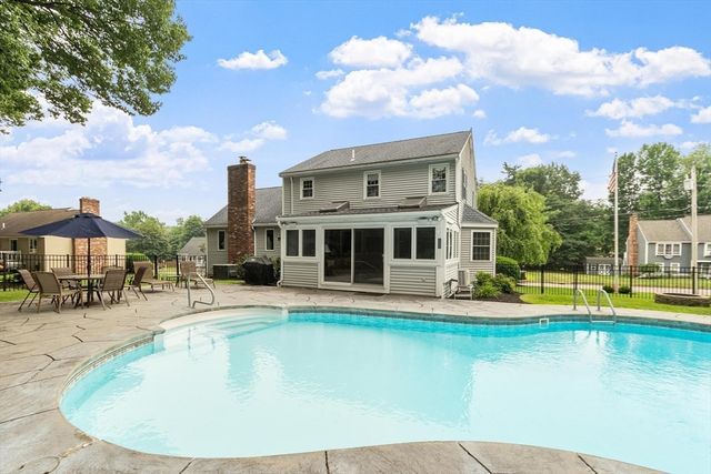 170 Jamestown Rd, Leominster, MA 01453