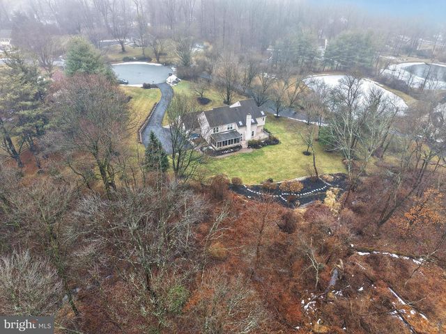 1533 GLENMONT LN, West Chester, PA 19380