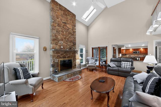 1533 GLENMONT LN, West Chester, PA 19380