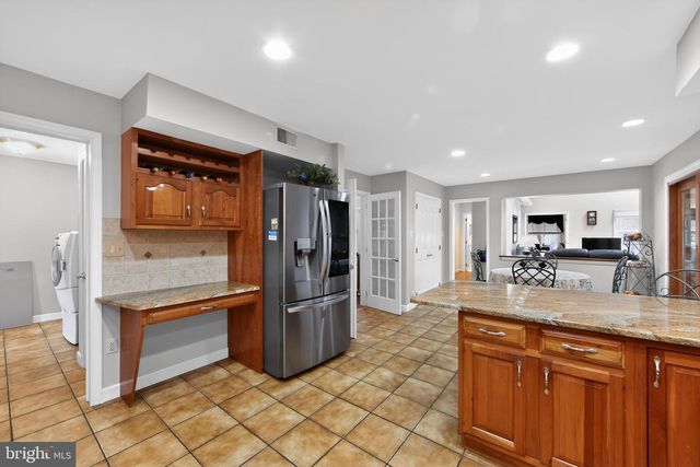 1533 GLENMONT LN, West Chester, PA 19380