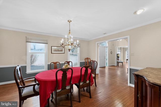 1533 GLENMONT LN, West Chester, PA 19380