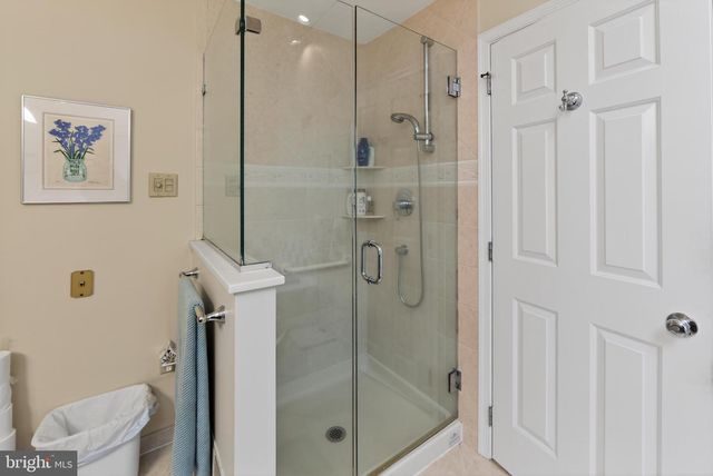 1533 GLENMONT LN, West Chester, PA 19380