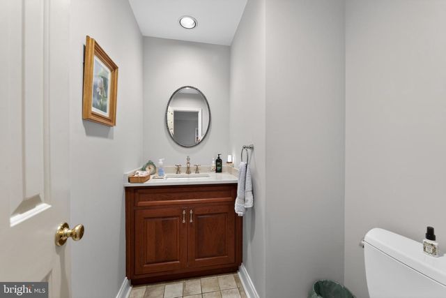 1533 GLENMONT LN, West Chester, PA 19380