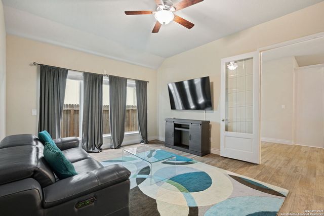 7938 CIBOLO VW, Boerne, TX 78015