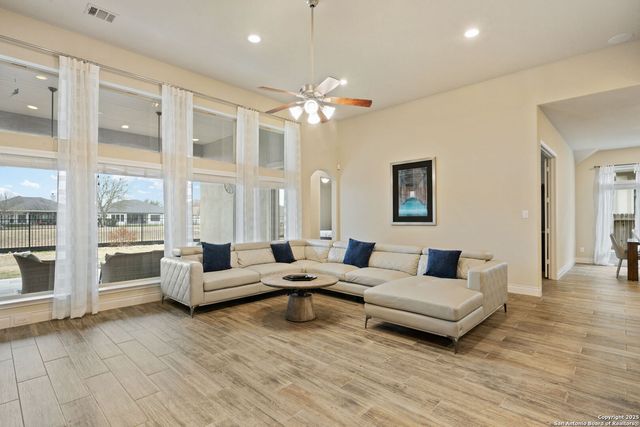 7938 CIBOLO VW, Boerne, TX 78015