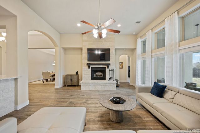 7938 CIBOLO VW, Boerne, TX 78015