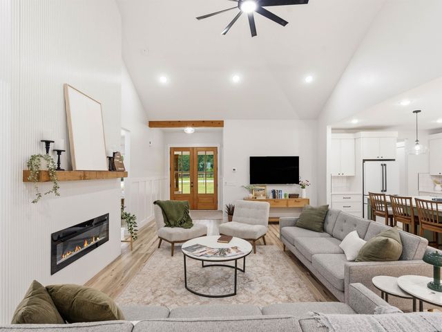 1090 Hickory Hollow Road, Inman, SC 29349