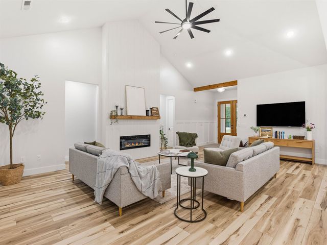 1090 Hickory Hollow Road, Inman, SC 29349