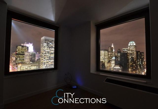 100 W 39th St Apt 38E, New York City, NY 10018