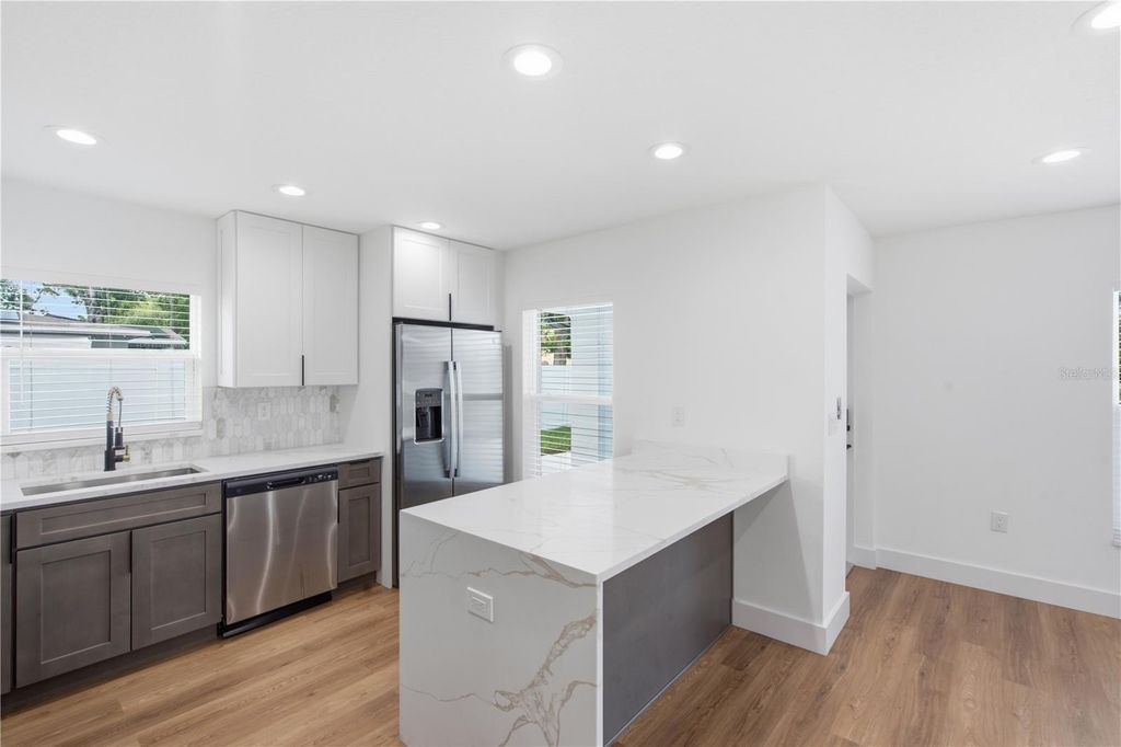 Image 16 of property listing at 5502 N HABANA AVENUE, Tampa, FL 33614