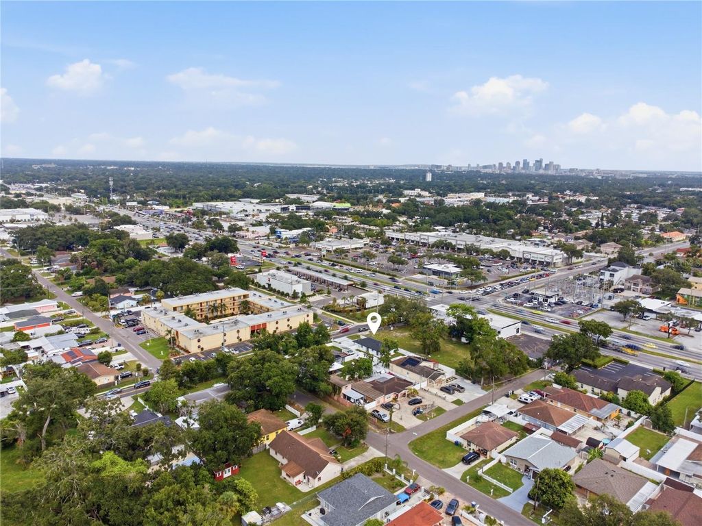Image 36 of property listing at 5502 N HABANA AVENUE, Tampa, FL 33614