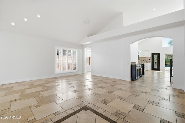 1331 W BECK Lane, Phoenix, AZ 85023