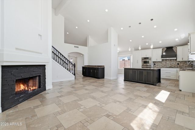1331 W BECK Lane, Phoenix, AZ 85023