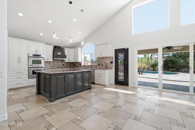 1331 W BECK Lane, Phoenix, AZ 85023