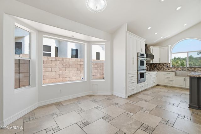 1331 W BECK Lane, Phoenix, AZ 85023