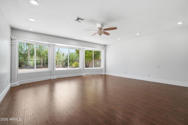 1331 W BECK Lane, Phoenix, AZ 85023