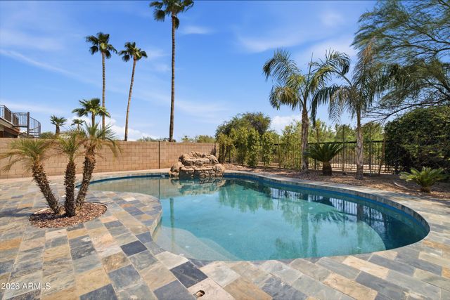 1331 W BECK Lane, Phoenix, AZ 85023