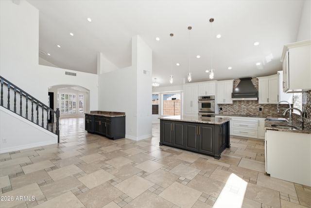 1331 W BECK Lane, Phoenix, AZ 85023
