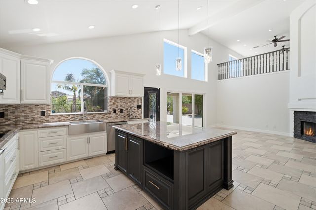 1331 W BECK Lane, Phoenix, AZ 85023