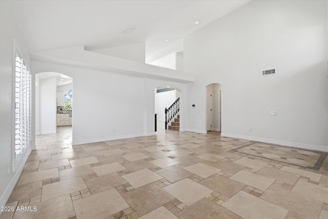 1331 W BECK Lane, Phoenix, AZ 85023