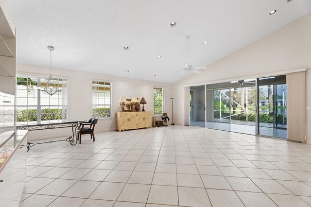 6938 Briarlake Circle, West Palm Beach, FL 33418